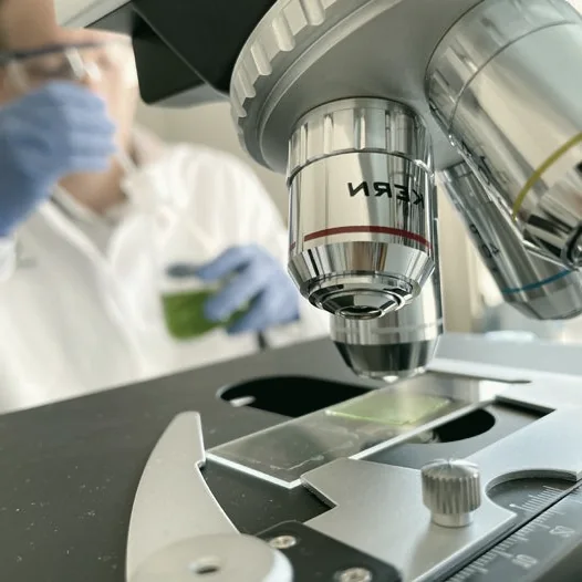 Laboratory microscope